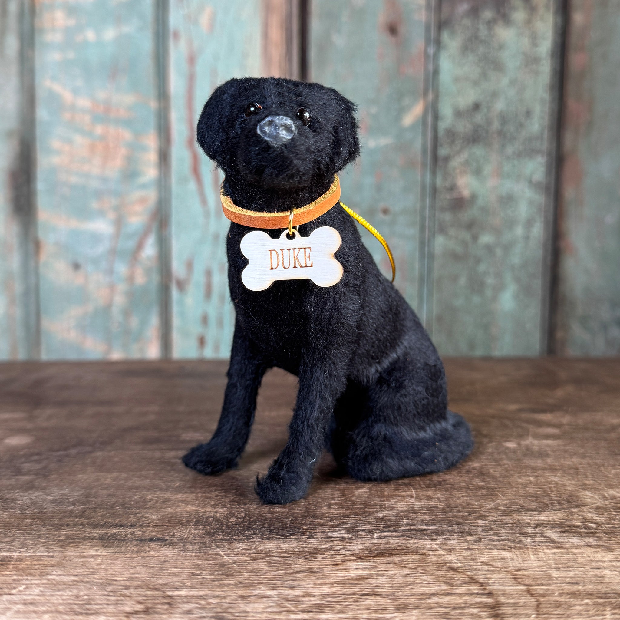 Sitting Labrador Retriever Ornament – Custom Name & Fetch Design