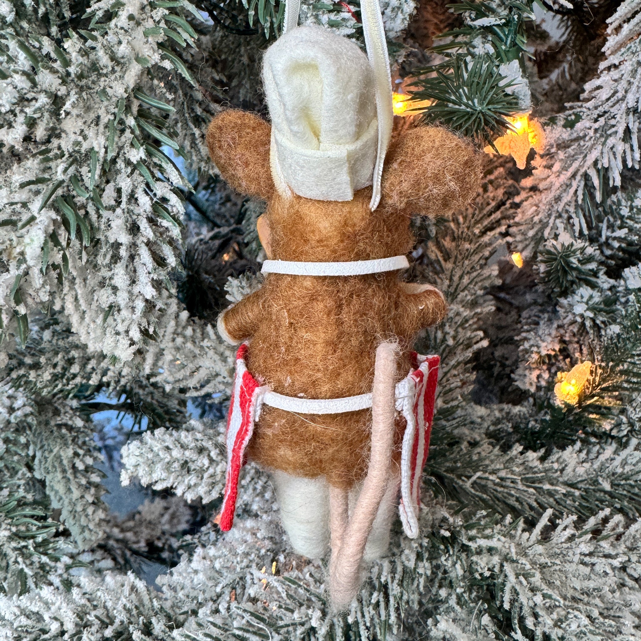 Restaurant Mouse with Cheese and Baguette Ornament