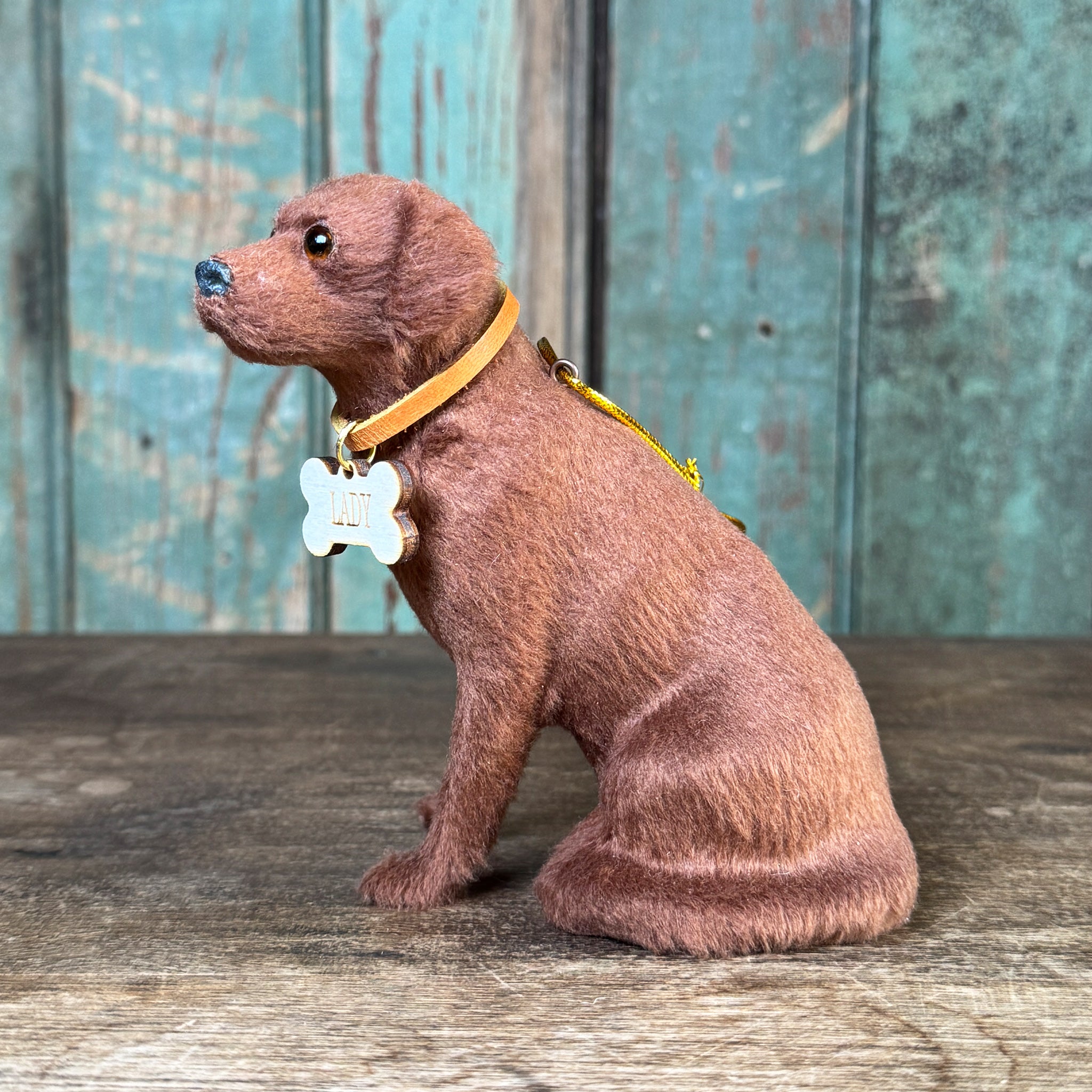 Sitting Labrador Retriever Ornament – Custom Name & Fetch Design