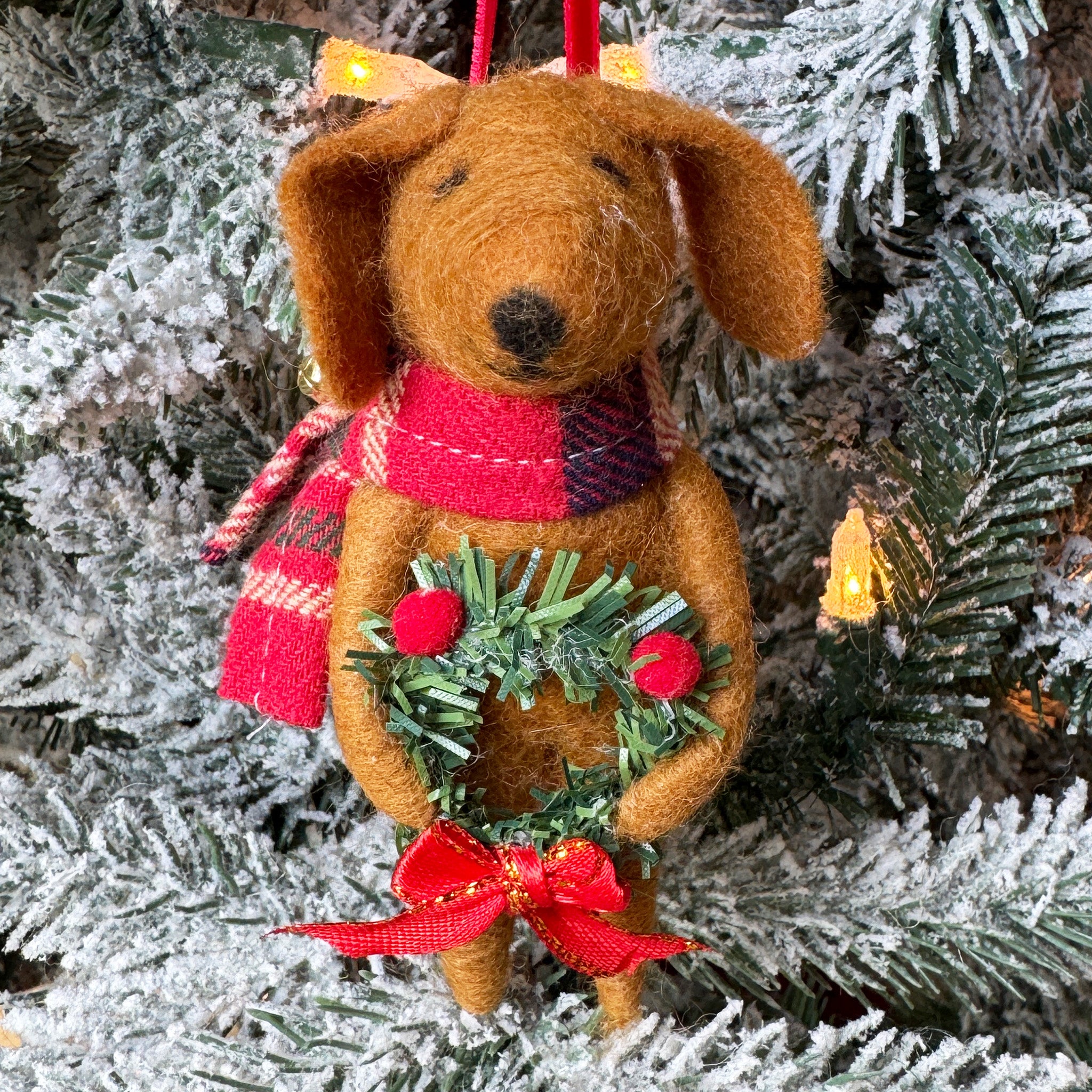 Dog With Wreath Ornament