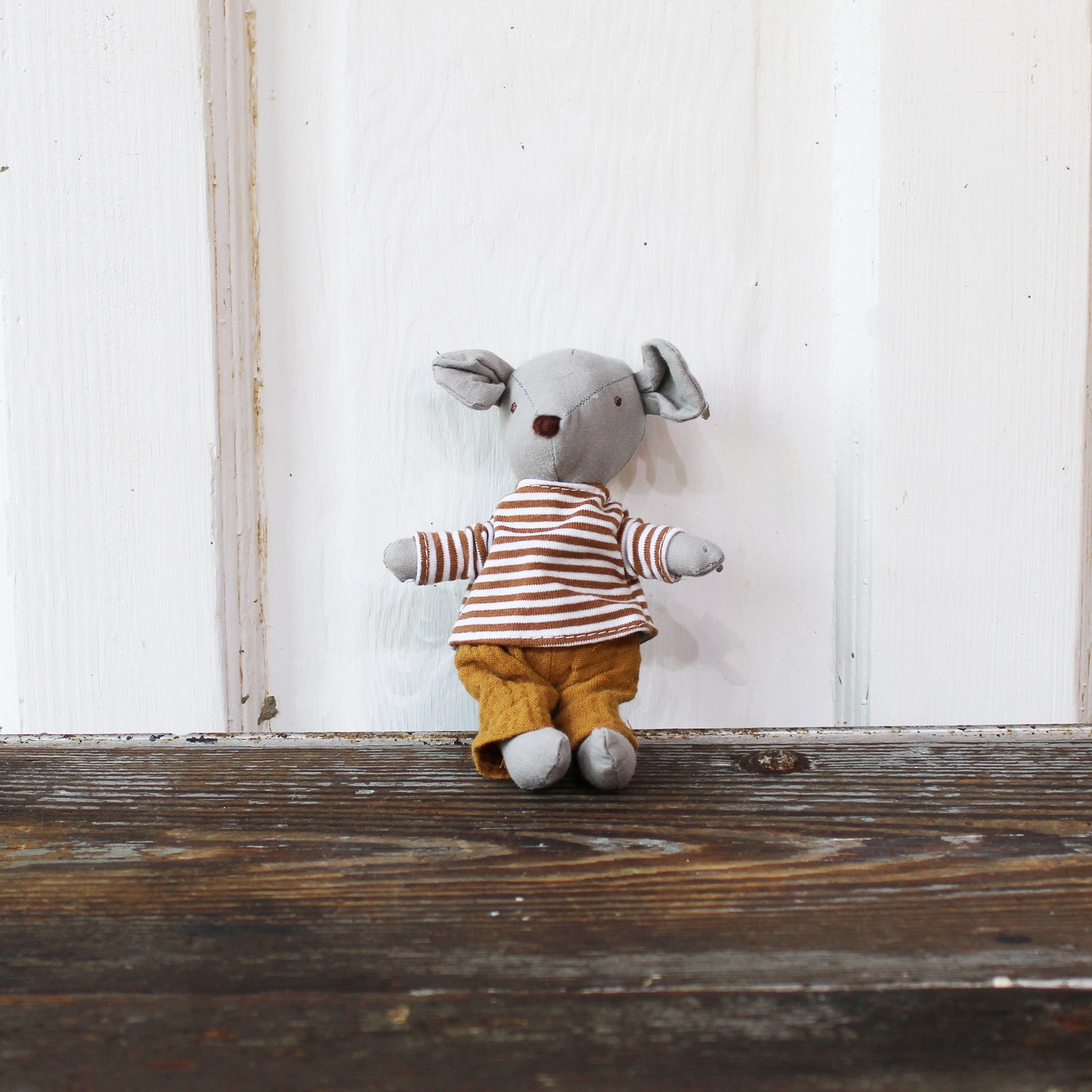 Farm Friends Wrapping Paper