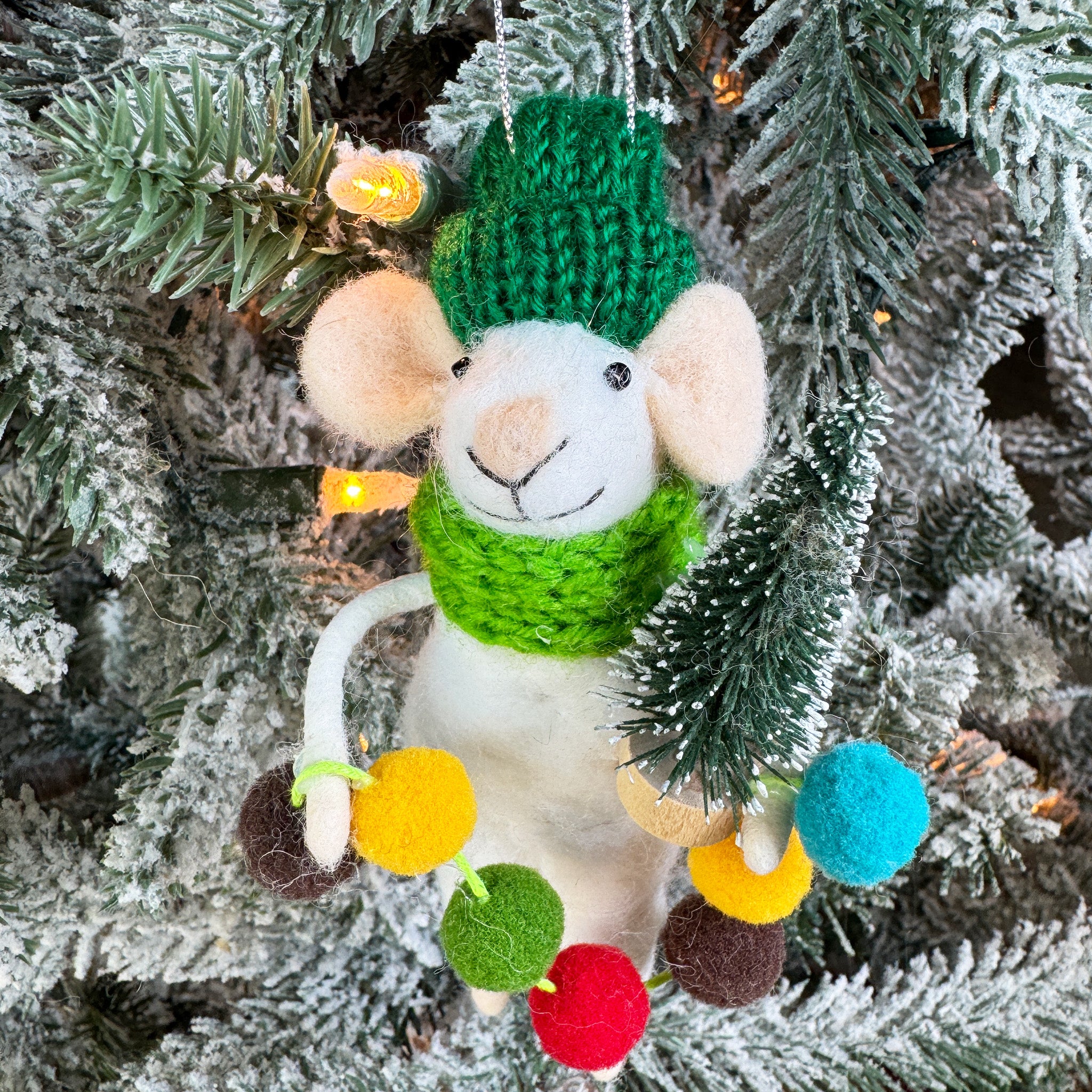 Christmas Mouse with Tree