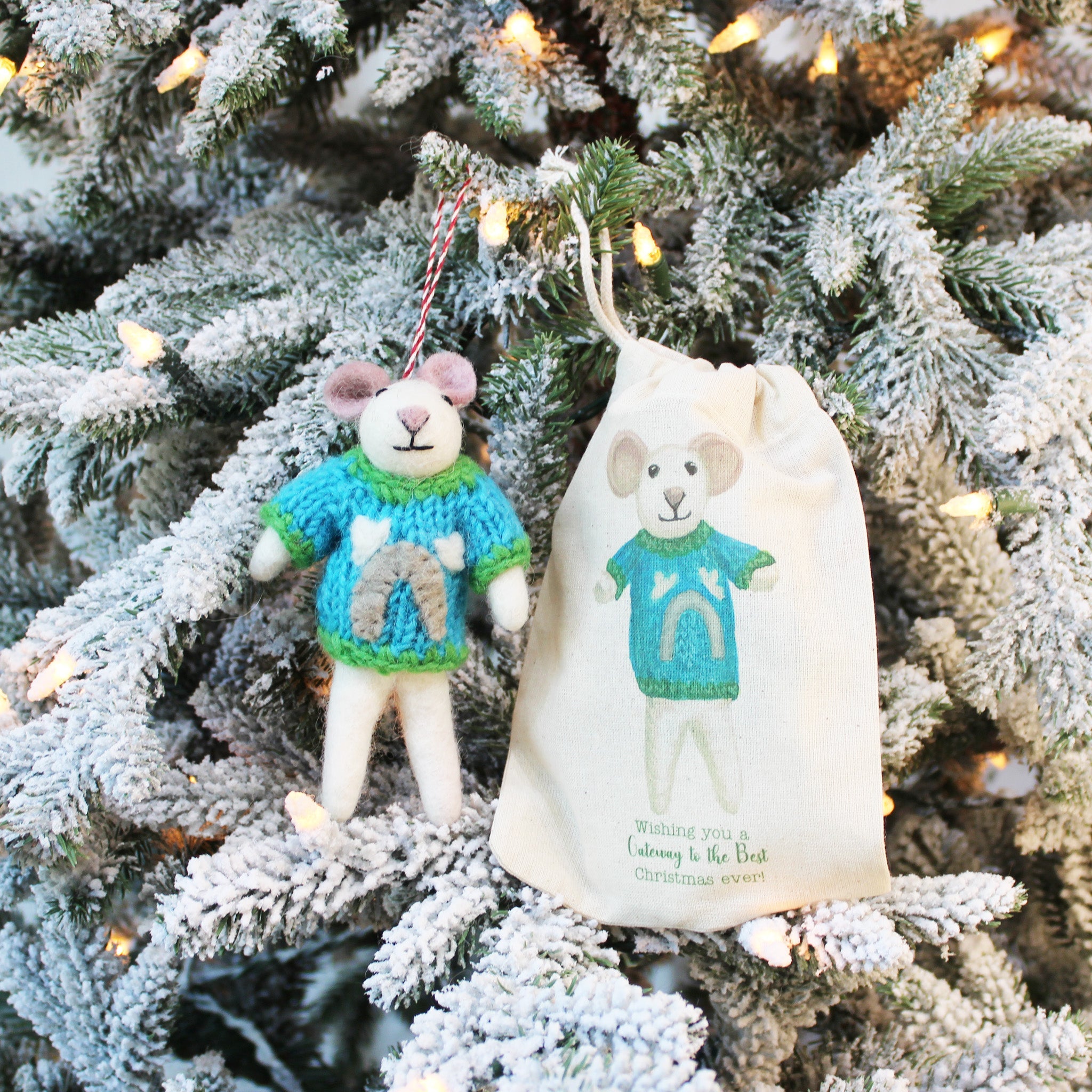 St. Louis Arch - Sweater Mice Ornament