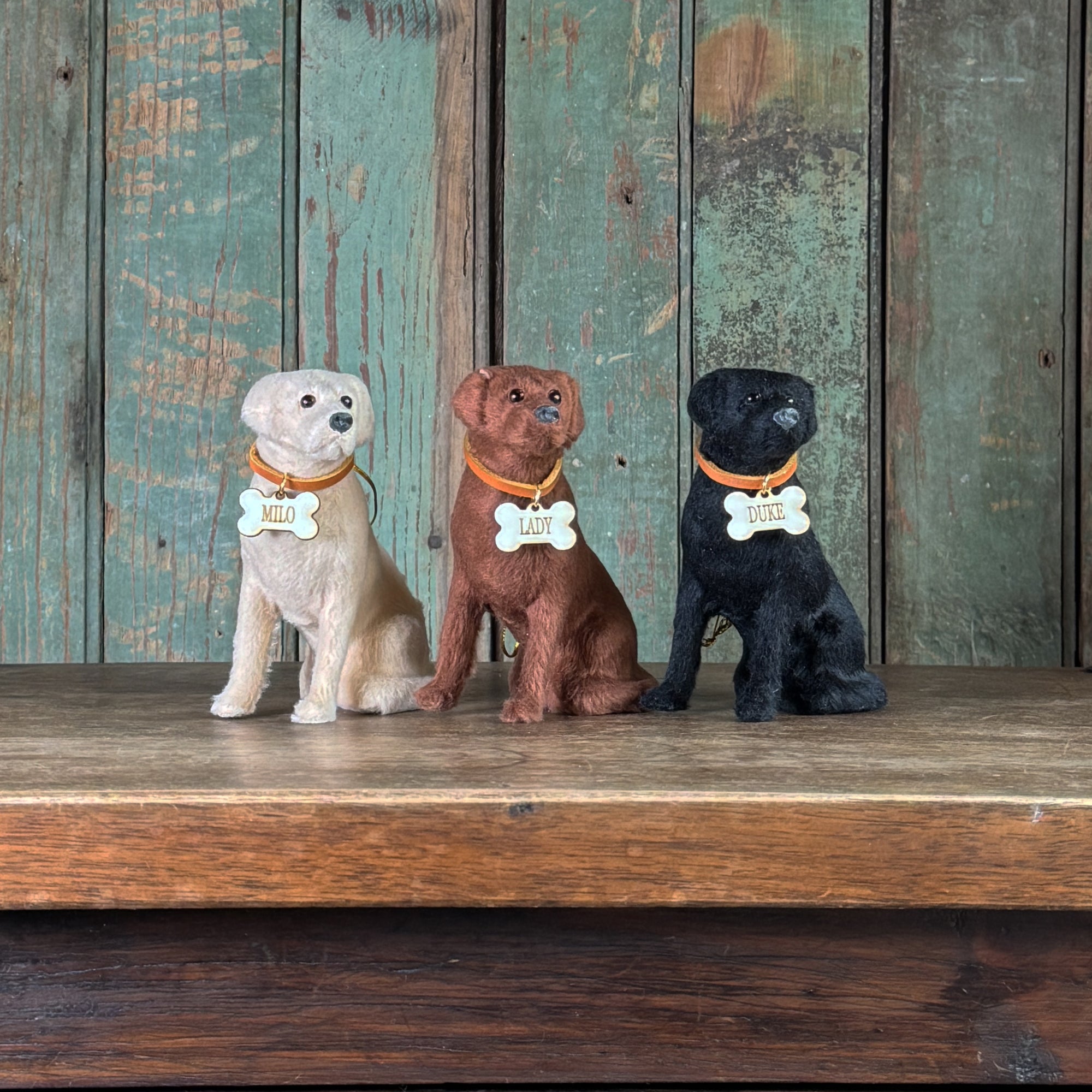 Sitting Labrador Retriever Ornament – Custom Name & Fetch Design