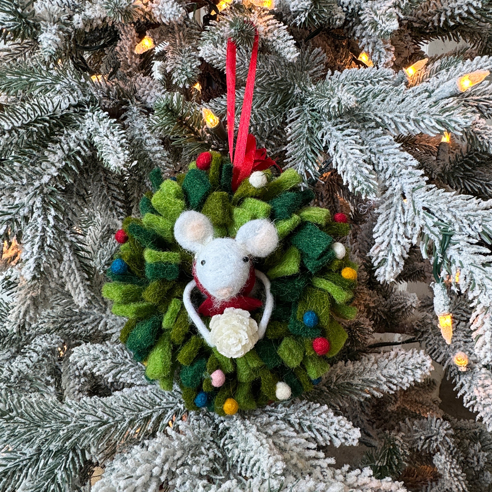 Wreath with Mouse Ornament