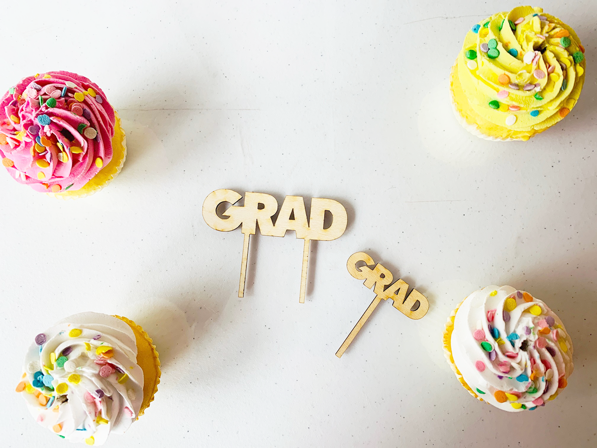 Grad Wood Cake Topper